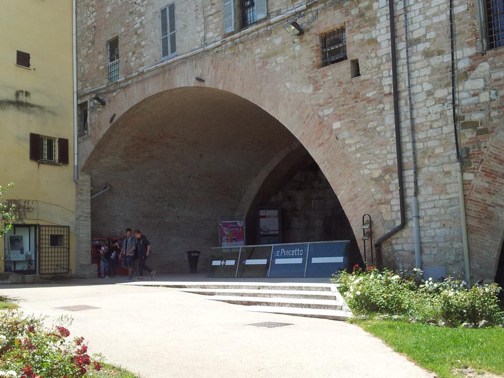 Al Giardino Di Alice Panzió Perugia Kültér fotó