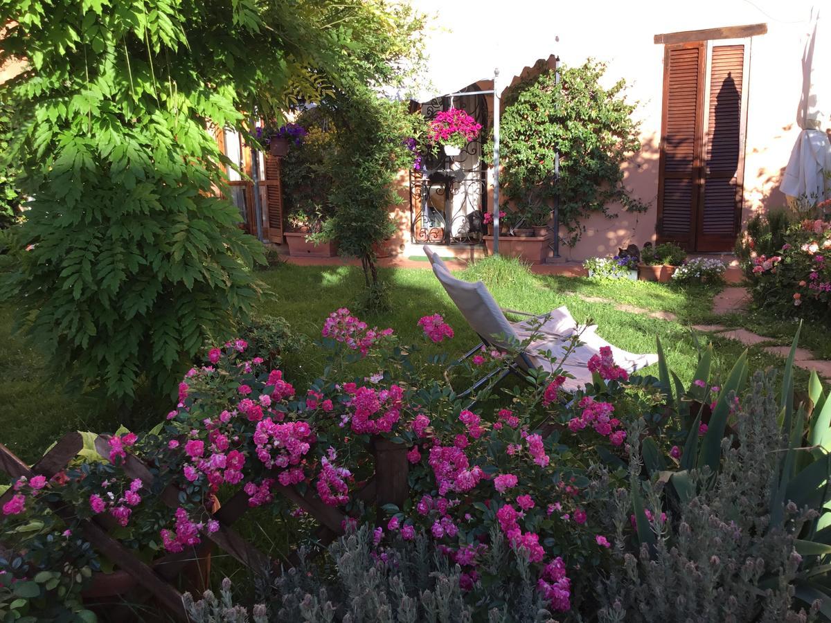 Al Giardino Di Alice Panzió Perugia Kültér fotó