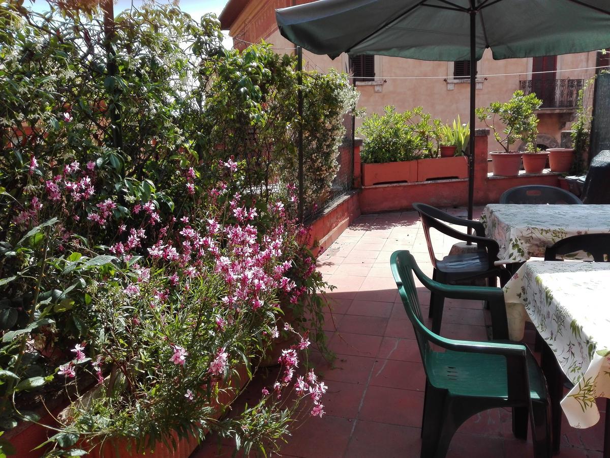 Al Giardino Di Alice Panzió Perugia Kültér fotó