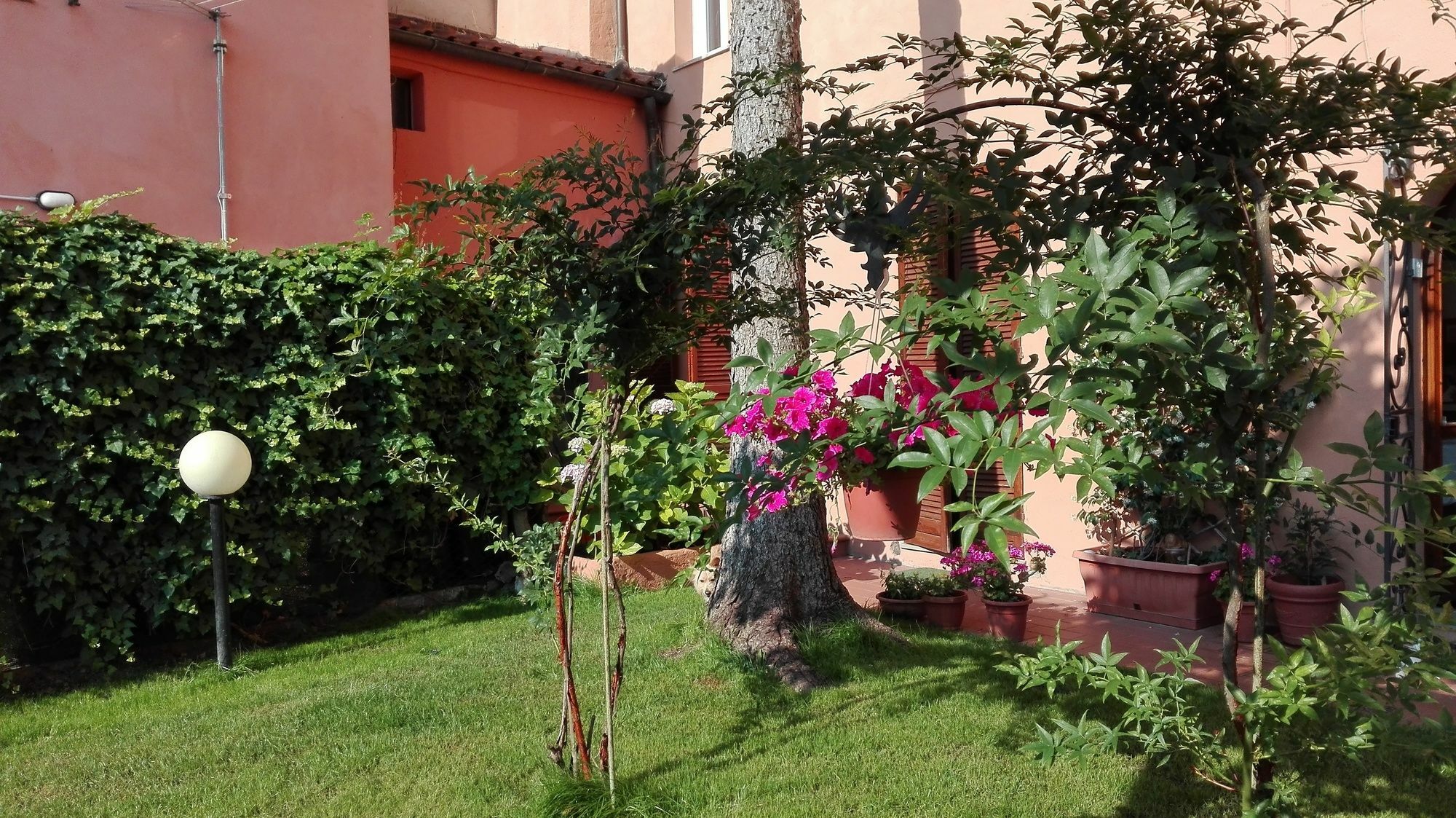 Al Giardino Di Alice Panzió Perugia Kültér fotó