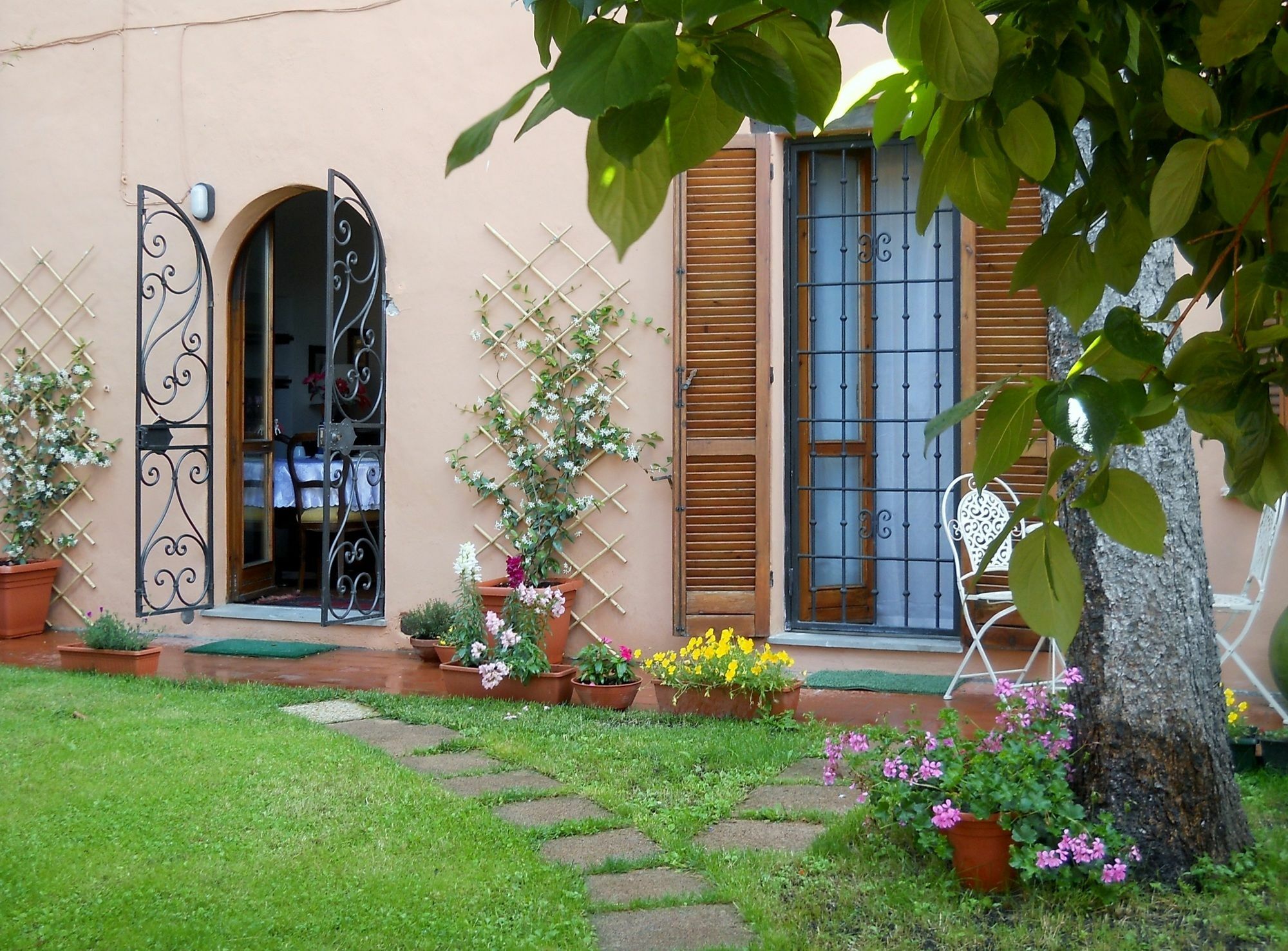 Al Giardino Di Alice Panzió Perugia Kültér fotó