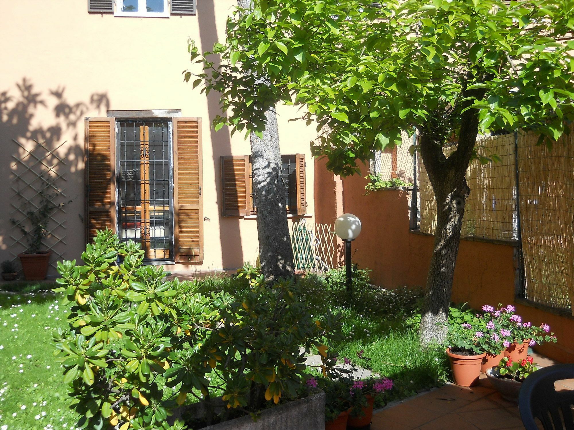 Al Giardino Di Alice Panzió Perugia Kültér fotó