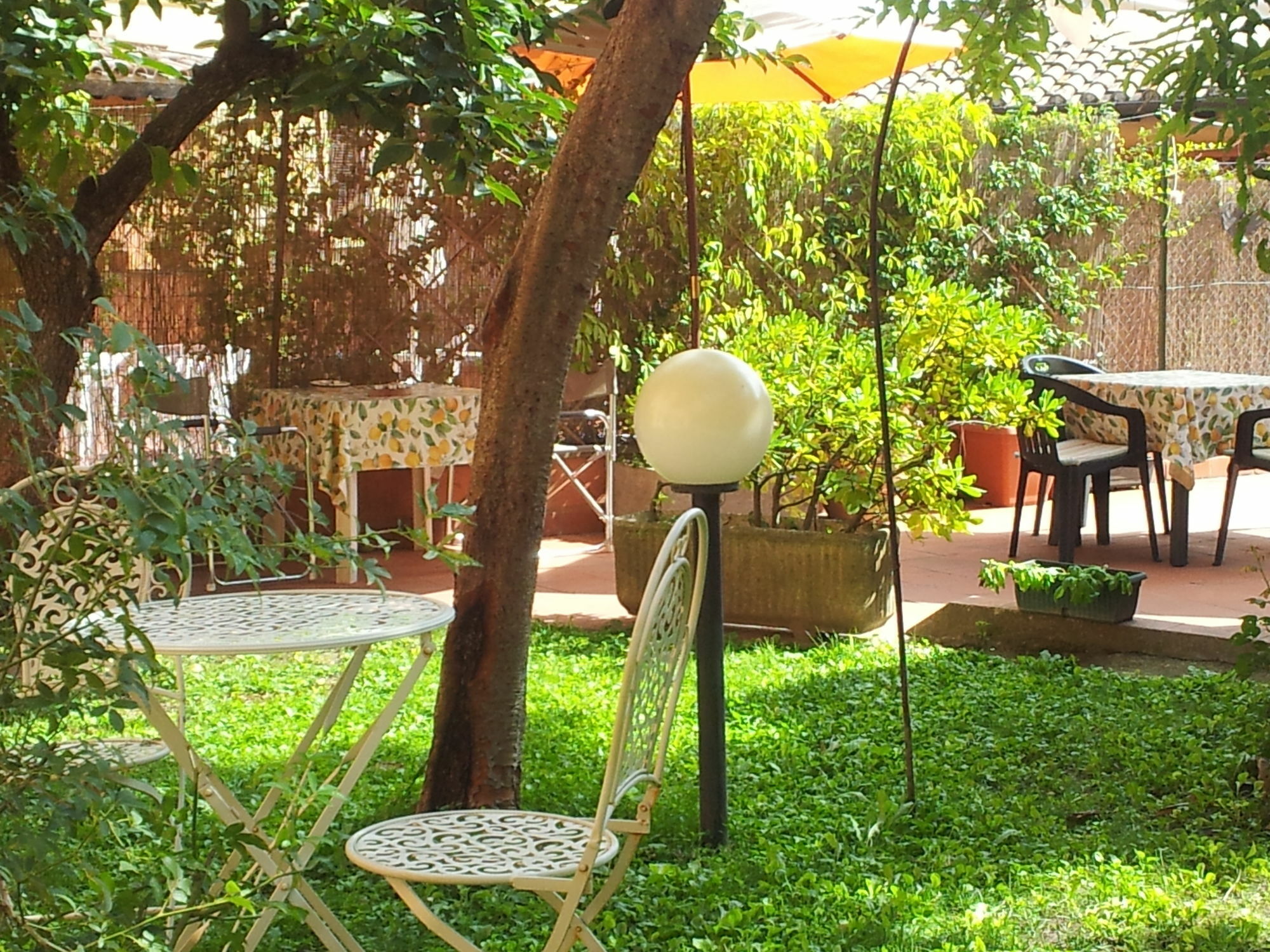Al Giardino Di Alice Panzió Perugia Kültér fotó