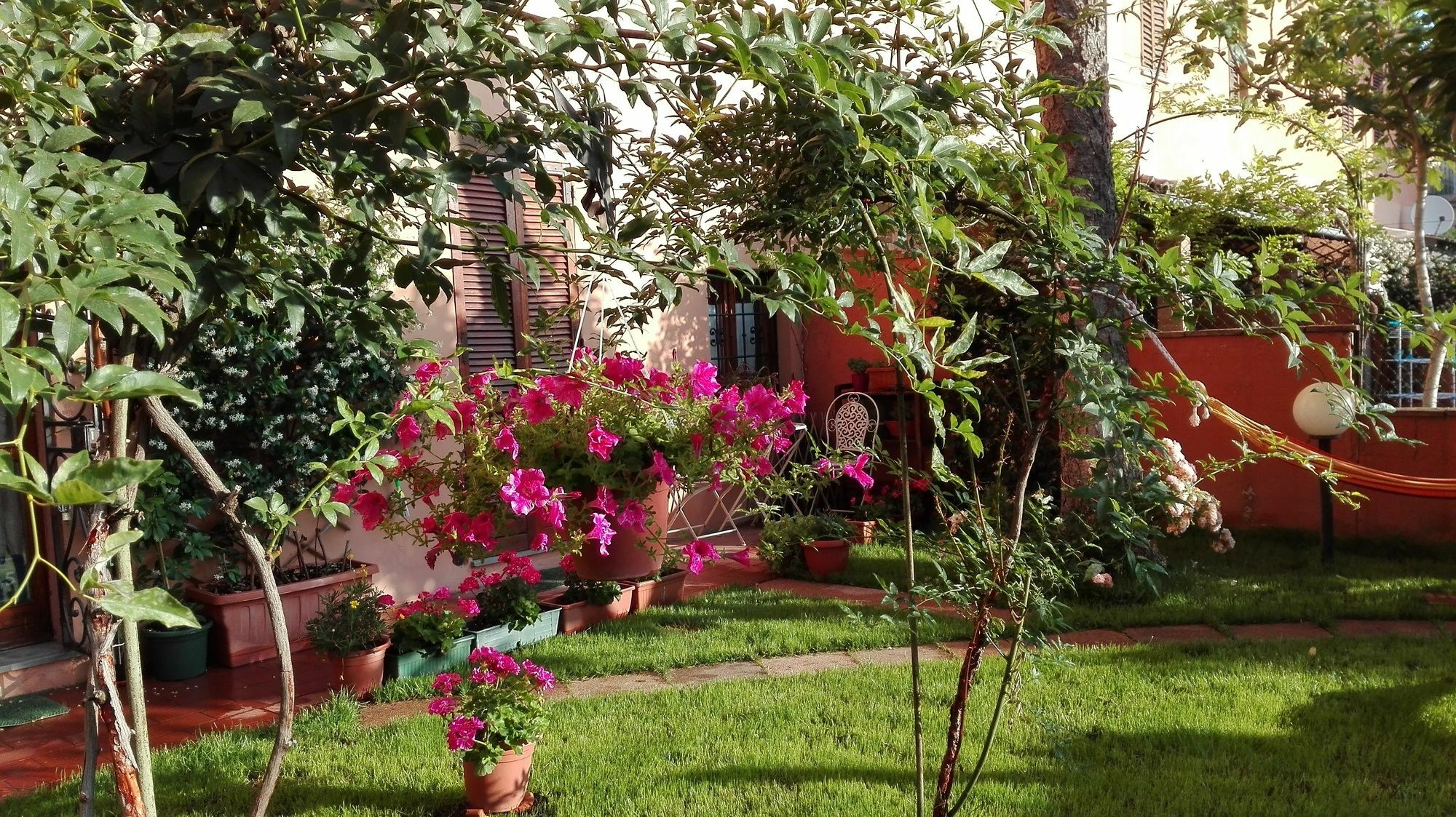 Al Giardino Di Alice Panzió Perugia Kültér fotó