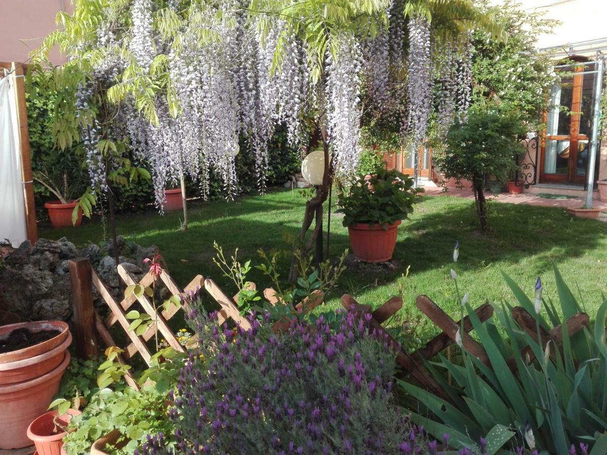 Al Giardino Di Alice Panzió Perugia Kültér fotó