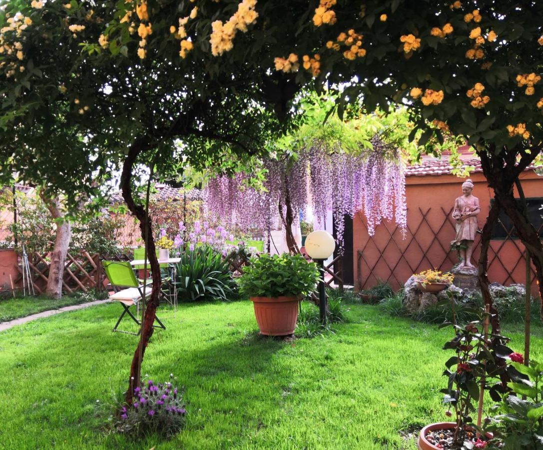 Al Giardino Di Alice Panzió Perugia Kültér fotó